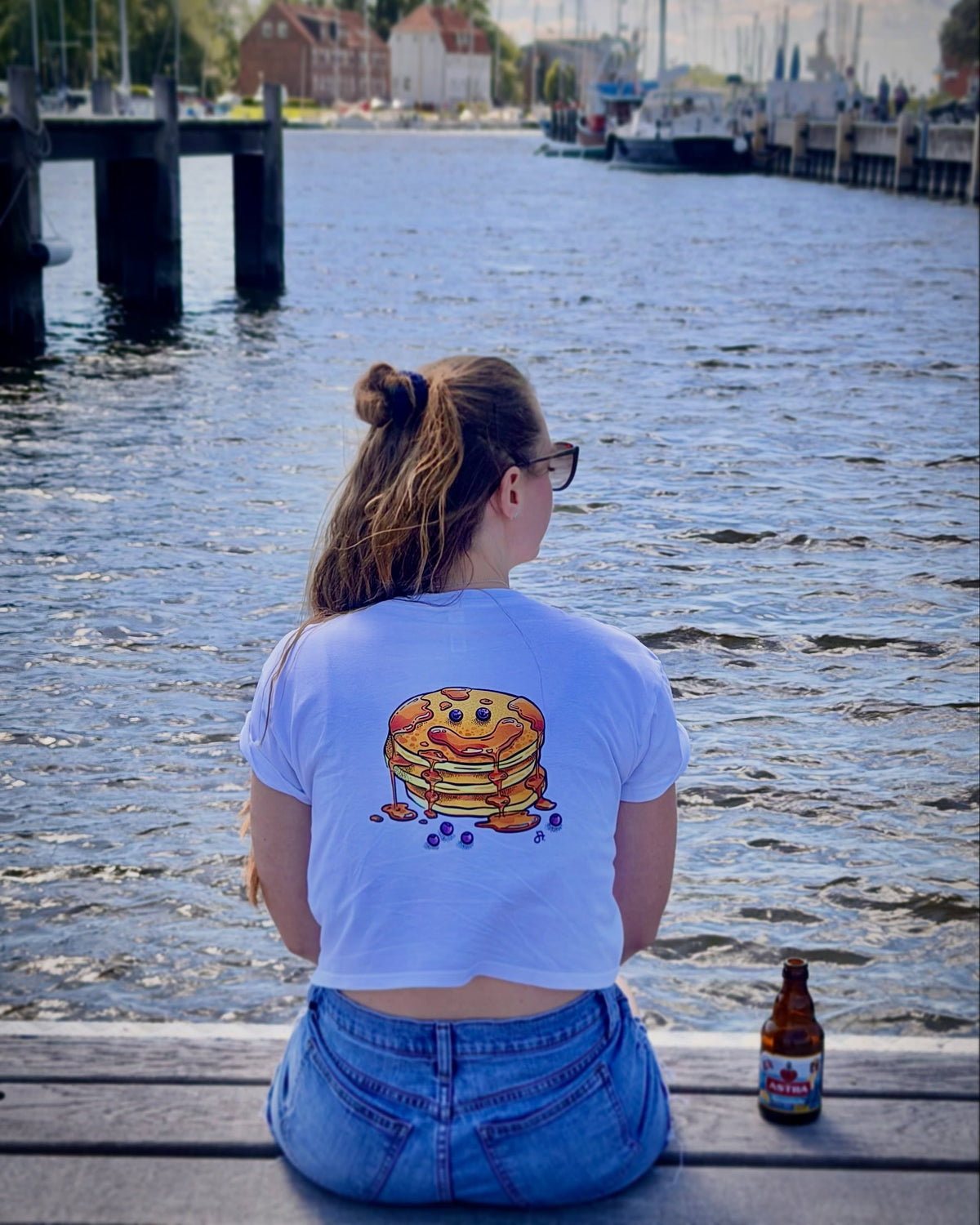 Instagram-Beitrag von JA. Creations: Grüße von der Elbe! ☀️❤️🥞 Habt einen schönen Tag!